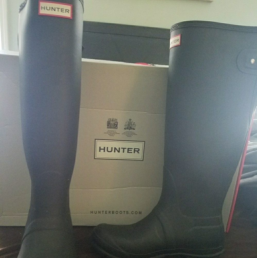 Hunter black matte tall boots